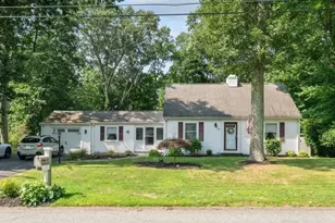 32 Anawan Rd, North Attleboro, MA 02760 - Photo 1
