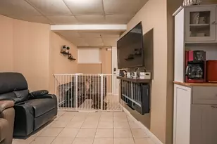 529 Stafford Rd, Fall River, MA 02721 - Photo 23