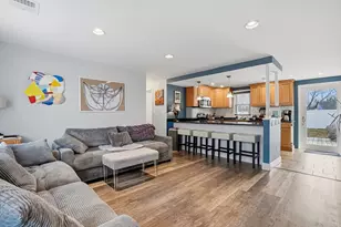 46 Brookfield Cir, Framingham, MA 01701 - Photo 9