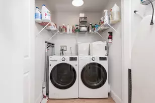 8 Brinton St, Boston, MA 02119 - Photo 27