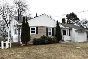 2 Carpenter Rd, Lynnfield, MA 01940 - Photo 1