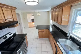 2 Carpenter Rd, Lynnfield, MA 01940 - Photo 7