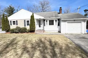 2 Carpenter Rd, Lynnfield, MA 01940 - Photo 1