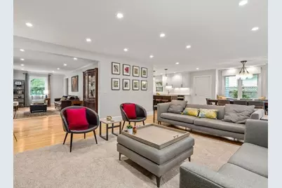 236 Mason Ter, Brookline, MA 02446 - Photo 7