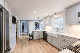 44 Surrey Dr, Mansfield, MA 02048 - Photo 9