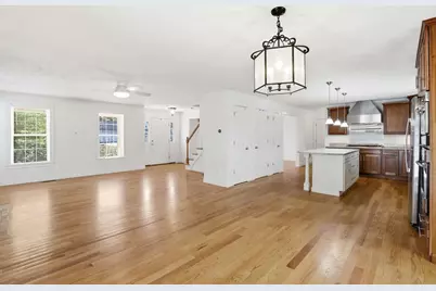 8 Winterberry Ln, Wareham, MA 02571 - Photo 5