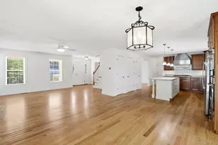 8 Winterberry Ln, Wareham, MA 02571 - Photo 5