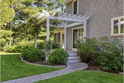 8 Winterberry Ln, Wareham, MA 02571 - Photo 21