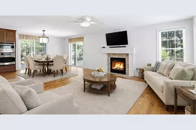 8 Winterberry Ln, Wareham, MA 02571 - Photo 3