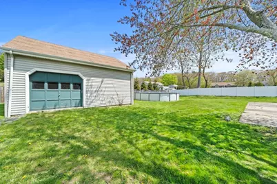 437 Lowell St, Peabody, MA 01960 - Photo 33