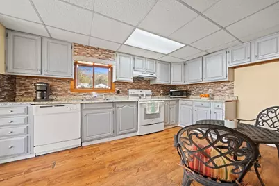 437 Lowell St, Peabody, MA 01960 - Photo 27
