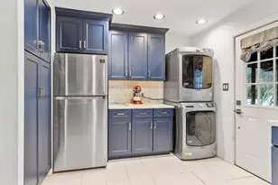 437 Lowell St, Peabody, MA 01960 - Photo 9