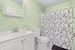 32 Thayer Pond, Oxford, MA 01537 - Photo 19