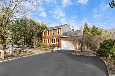 46 Perry Henderson Dr, Framingham, MA 01701 - Photo 1