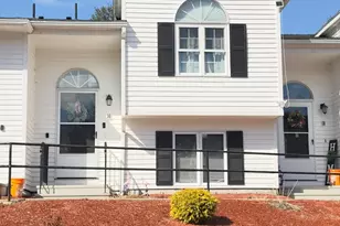 118 Riverview Pl, Southbridge, MA 01550 - Photo 1