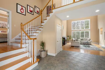 22 Mystic Valley Ln, Uxbridge, MA 01569 - Photo 5