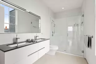 618 E 2nd St, Boston, MA 02127 - Photo 13