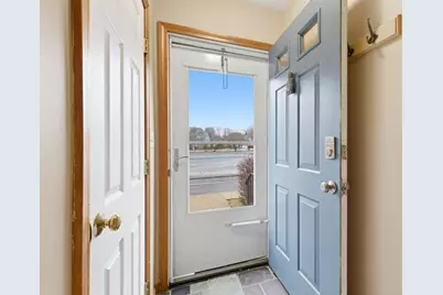 7 Washington Green #7, Walpole, MA 02032 - Photo 3