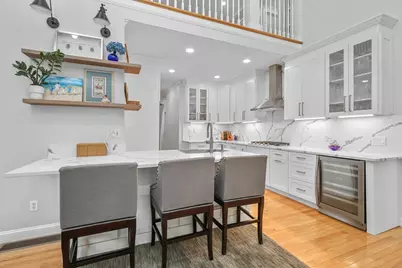 21 Carriage Hill Cir #21, Southborough, MA 01772 - Photo 3