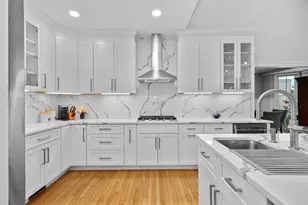 21 Carriage Hill Cir, Southborough, MA 01772 - Photo 5