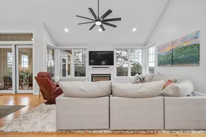 21 Carriage Hill Cir #21, Southborough, MA 01772 - Photo 7