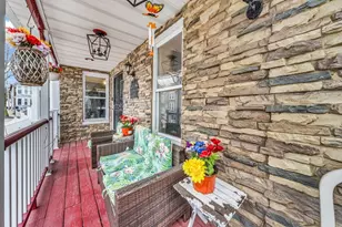 8 Ford St, Haverhill, MA 01832 - Photo 37