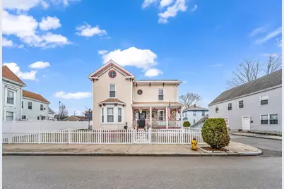 8 Ford St, Haverhill, MA 01832 - Photo 1