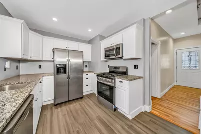 8 Ford St, Haverhill, MA 01832 - Photo 15