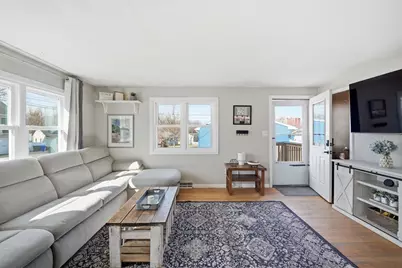 88 Agnes St, Springfield, MA 01118 - Photo 7