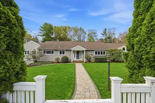 180 Chestnut St, Duxbury, MA 02332 - Photo 1
