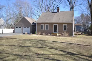 180 Highland St, Holden, MA 01520 - Photo 1