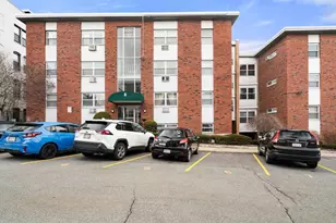 8 Commonwealth Ct, Boston, MA 02135 - Photo 23