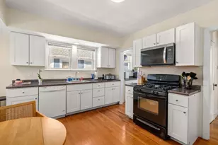 9-11 Oliva Rd, Boston, MA 02135 - Photo 15