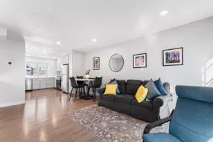 18 1/2 Dalton Ct, Peabody, MA 01960 - Photo 3