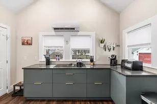 24 Franklin St, Stoughton, MA 02072 - Photo 5