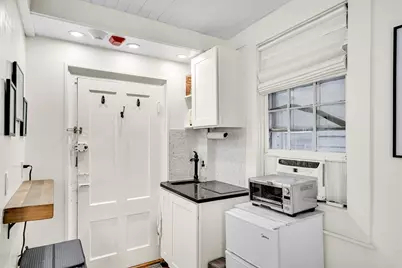 36 Joy St #3, Boston, MA 02114 - Photo 5