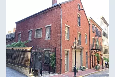 36R Joy St #3, Boston, MA 02114 - Photo 1