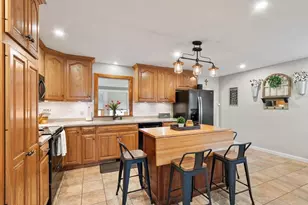 81 Hurd St, Fitchburg, MA 01420 - Photo 9