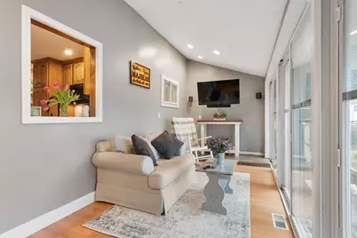 81 Hurd St, Fitchburg, MA 01420 - Photo 17