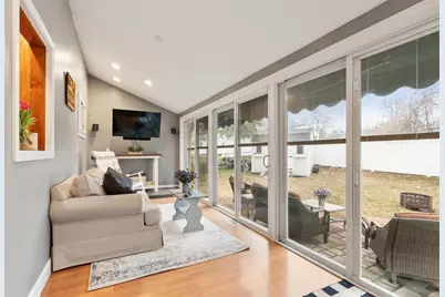 81 Hurd St, Fitchburg, MA 01420 - Photo 19