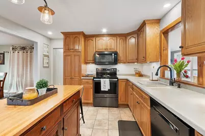 81 Hurd St, Fitchburg, MA 01420 - Photo 13