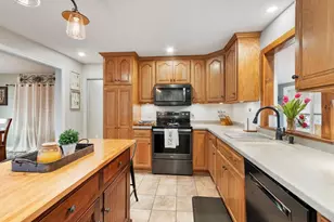 81 Hurd St, Fitchburg, MA 01420 - Photo 13