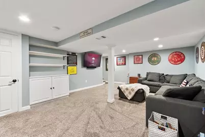 81 Hurd St, Fitchburg, MA 01420 - Photo 29