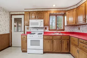 1283 Shawsheen St, Tewksbury, MA 01876 - Photo 5
