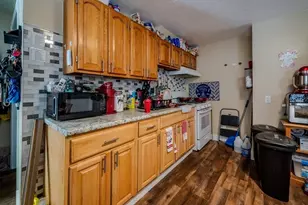 140-142 Leighton St, Fitchburg, MA 01420 - Photo 7