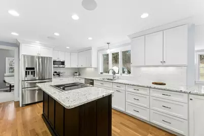 256 W Main St, Westborough, MA 01581 - Photo 5