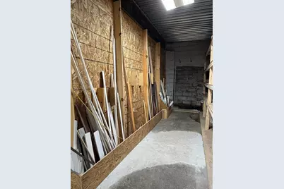 6 Rogers Ave, Springfield, MA 01151 - Photo 21