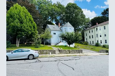 35 Freeland St, Worcester, MA 01608 - Photo 7