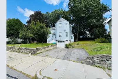 35 Freeland St, Worcester, MA 01608 - Photo 1