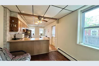 129 Cabot St, Lowell, MA 01854 - Photo 3